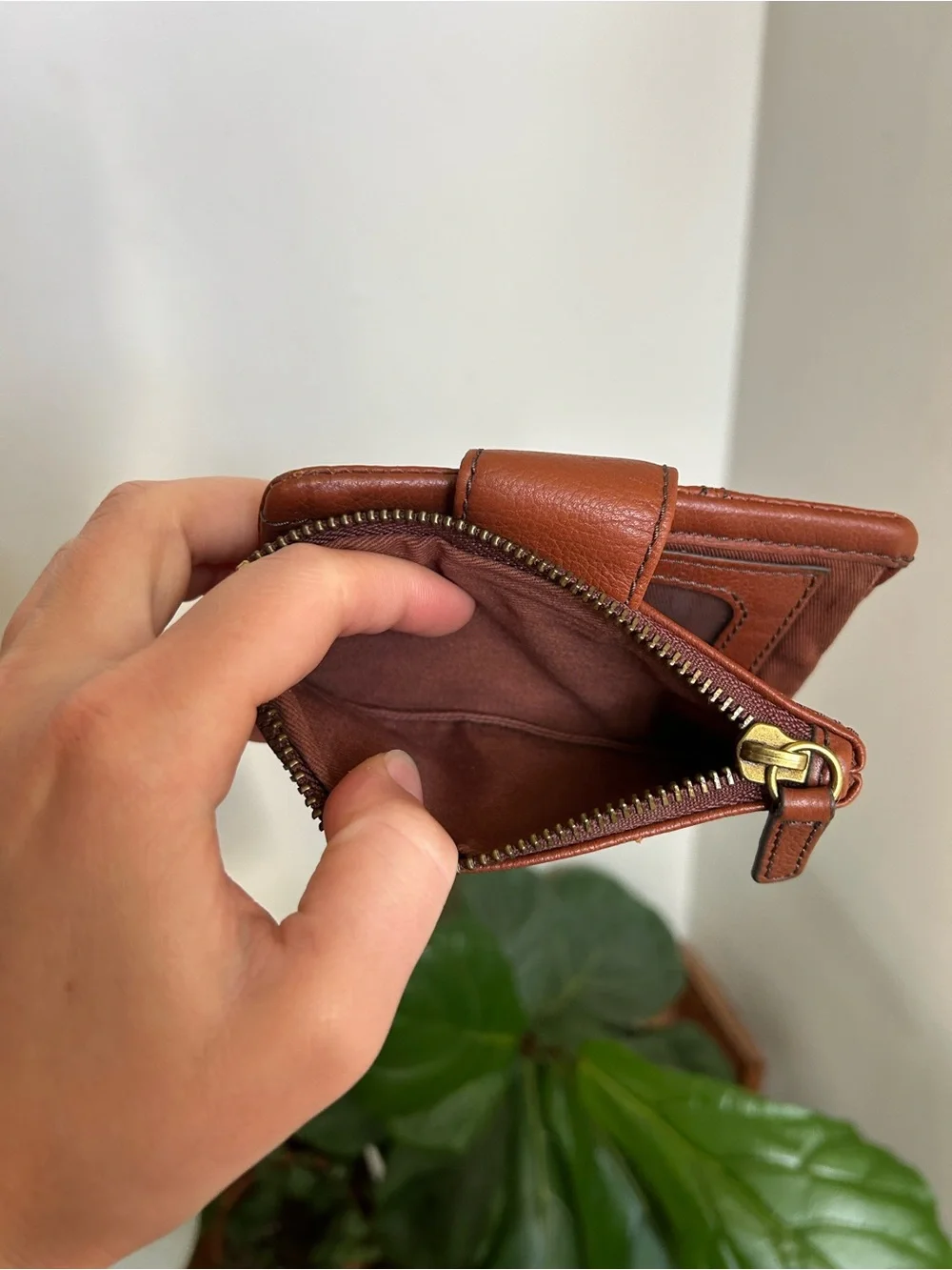 Fossil Brown Leather Zip Card Wallet